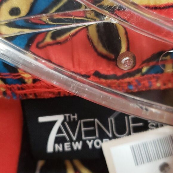 7th ave top - Picture 2 of 3